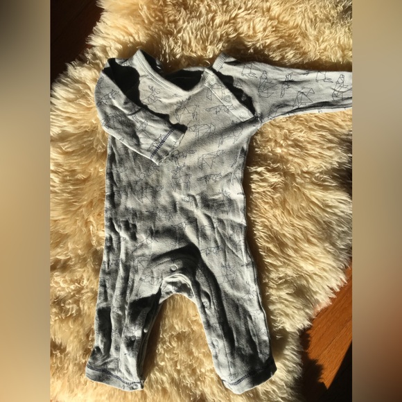3x~Organic rompers - Picture 5 of 11